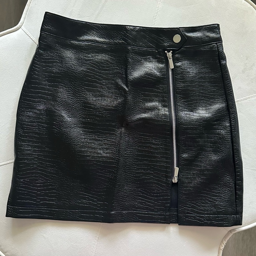 Topshop vegan leather mini skirt, black, size 8 NWOT